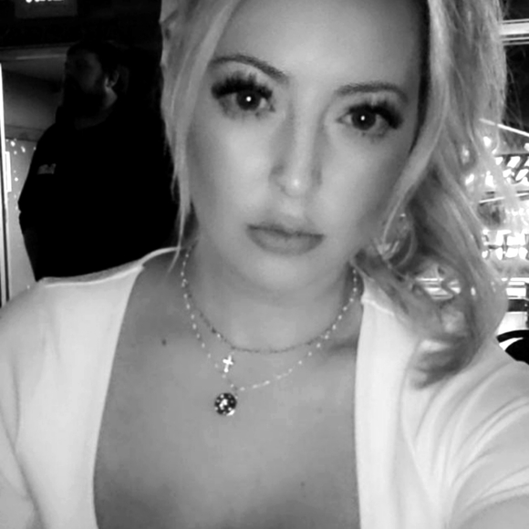 Meet your Posher, CJ - Picture 1 of 1